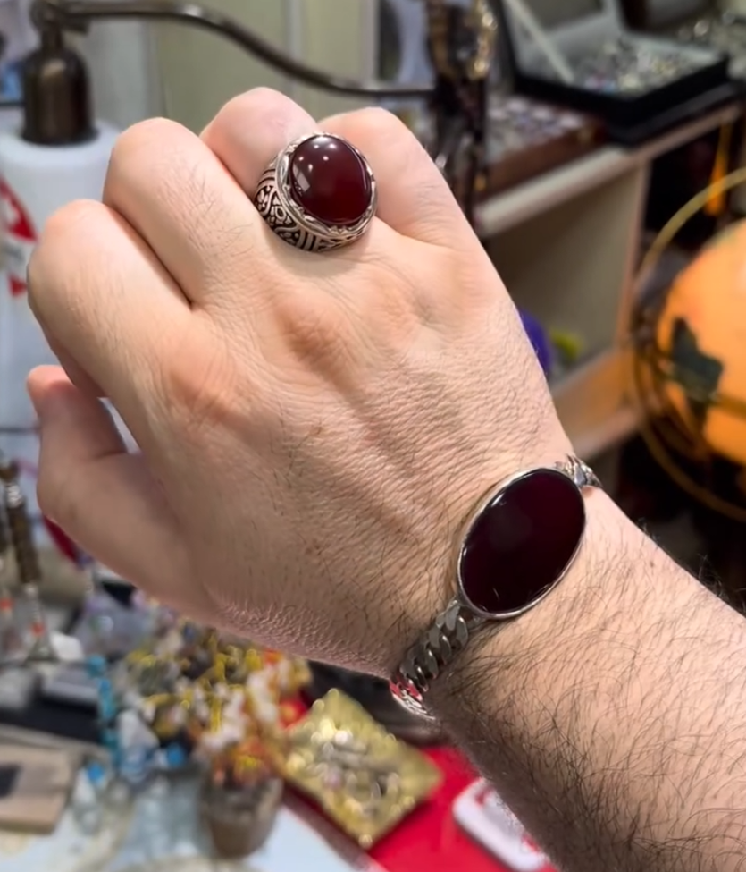 REBUY Red Bracelet Stone With REBUY Ring